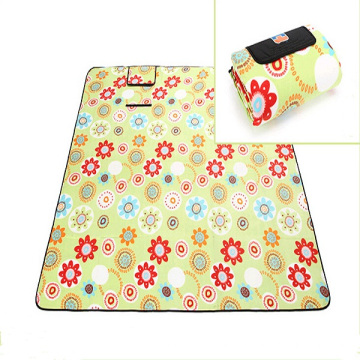 2m * 2m Thick Moisture Pad Waterproof Widening Picnic Mat